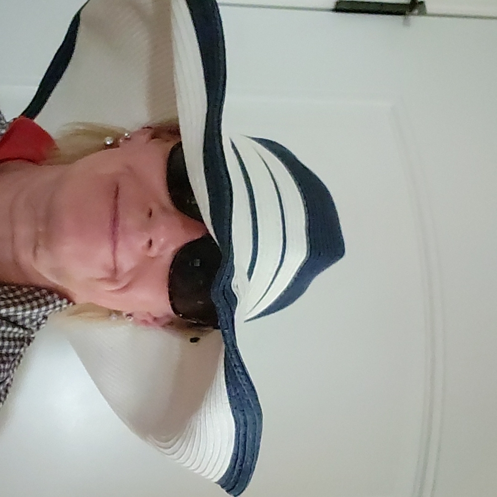 Wide brim floppy sun hat - Picture 6 of 6